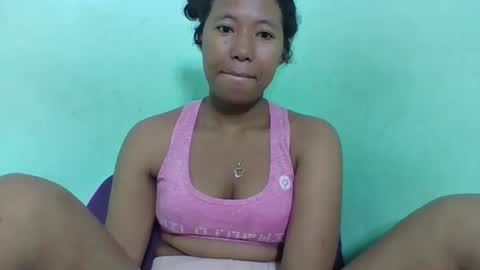 Snapshot of noellah chatting on 04-26-26, 04:10 noellah online show from 04-26-26, 04:10