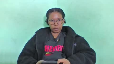 Snapshot of noellah chatting on 05-27-26, 12:46 noellah online show from 05-27-26, 12:46