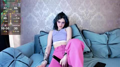 Elly online show from 03-18-26, 10:57