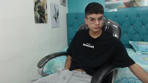 Snapshot of noha_scott chatting on 12-03-24, 10:40 Noha Scott online show from 12-03-24, 10:40