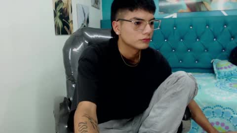 Snapshot of noha_scott chatting on 01-30-25, 10:51 Noha Scott online show from 01-30-25, 10:51