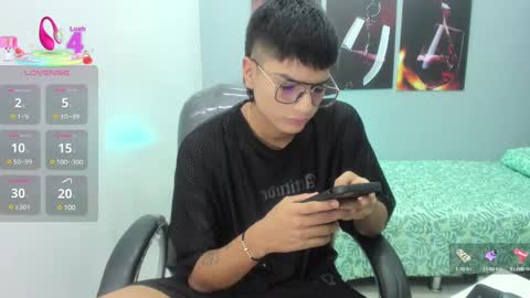 Snapshot of noha_scott chatting on 03-11-25, 10:53 Noha Scott online show from 03-11-25, 10:53