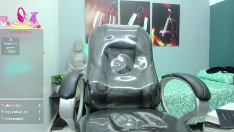 Snapshot of noha_scott chatting on 03-12-25, 01:58 Noha Scott online show from 03-12-25, 01:58