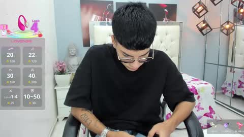 Snapshot of noha_scott chatting on 09-27-25, 11:10 Noha Scott online show from 09-27-25, 11:10