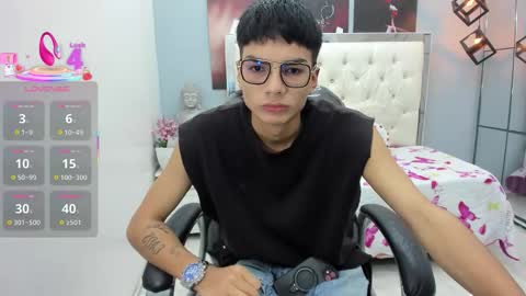 Snapshot of noha_scott chatting on 09-28-25, 10:48 Noha Scott online show from 09-28-25, 10:48