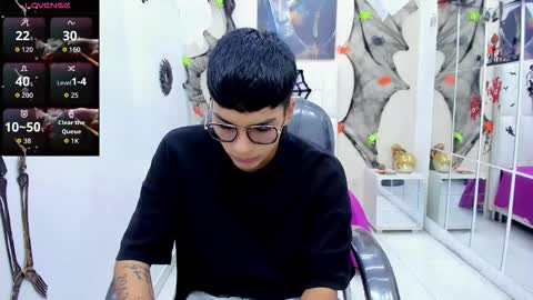 Snapshot of noha_scott chatting on 10-23-25, 11:35 Noha Scott online show from 10-23-25, 11:35