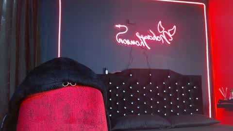 Noha Thomson online show from 04-10-26, 09:30