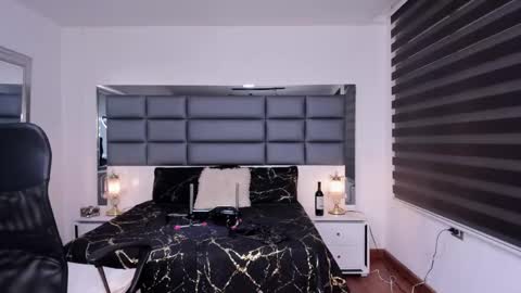  Nohemi   online show from 11-11-25, 08:09