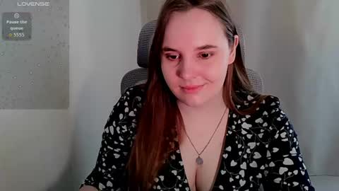 Snapshot of noir_ember_ chatting on 07-26-26, 10:00 noir_ember_ online show from 07-26-26, 10:00