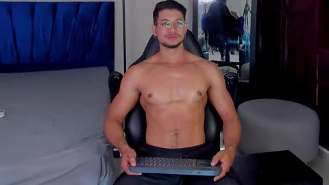 Im Nolan  online show from 02-21-26, 09:49