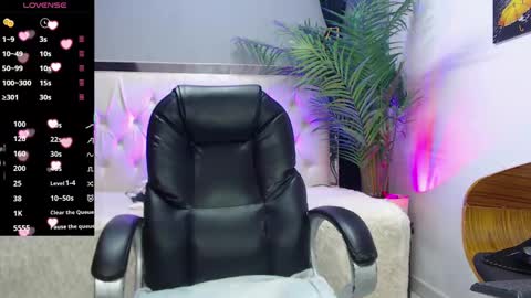 Nolan  online show from 09-13-25, 05:35