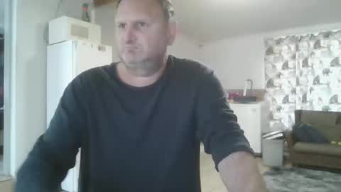 Snapshot of nollie244 chatting on 05-17-26, 06:44 Nollie online show from 05-17-26, 06:44