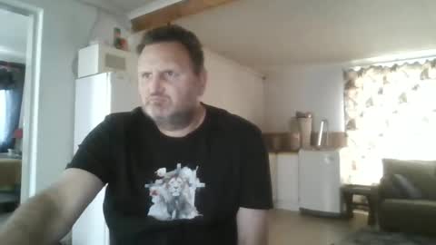 Snapshot of nollie244 chatting on 06-19-26, 12:31 Nollie online show from 06-19-26, 12:31