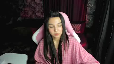 nomi online show from 05-23-26, 08:46