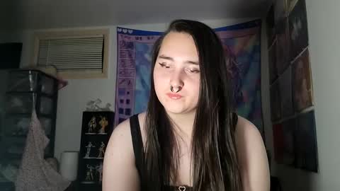 Snapshot of nonbinarybeauty20 chatting on 02-13-25, 05:48 nonbinarybeauty20 online show from 02-13-25, 05:48