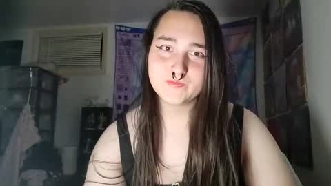 Snapshot of nonbinarybeauty20 chatting on 02-15-25, 02:15 nonbinarybeauty20 online show from 02-15-25, 02:15