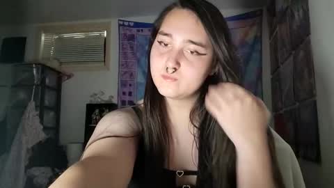 Snapshot of nonbinarybeauty20 chatting on 02-15-25, 08:54 nonbinarybeauty20 online show from 02-15-25, 08:54
