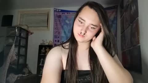 Snapshot of nonbinarybeauty20 chatting on 02-22-25, 09:45 nonbinarybeauty20 online show from 02-22-25, 09:45