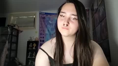 Snapshot of nonbinarybeauty20 chatting on 03-08-25, 09:08 nonbinarybeauty20 online show from 03-08-25, 09:08