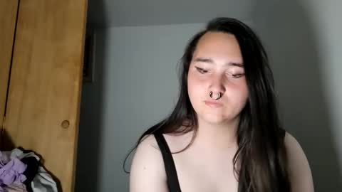 Snapshot of nonbinarybeauty20 chatting on 09-11-25, 02:44 nonbinarybeauty20 online show from 09-11-25, 02:44