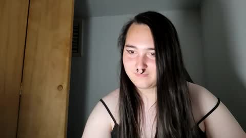 Snapshot of nonbinarybeauty20 chatting on 10-02-25, 02:18 nonbinarybeauty20 online show from 10-02-25, 02:18
