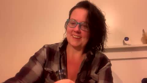NoNipsAllDrip online show from 05-18-26, 06:08