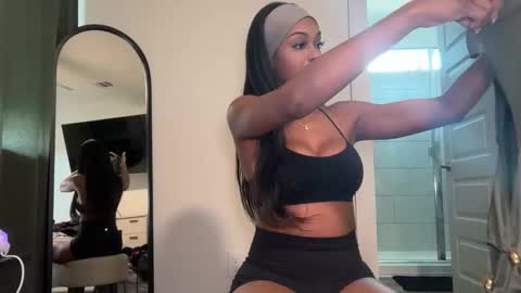 Snapshot of noodsovernudes chatting on 04-25-26, 03:42 NoodsOverNudes online show from 04-25-26, 03:42