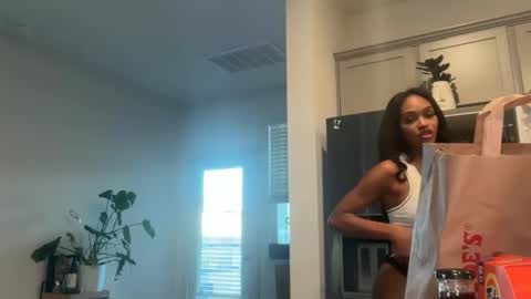 Snapshot of noodsovernudes chatting on 06-11-26, 12:32 NoodsOverNudes online show from 06-11-26, 12:32