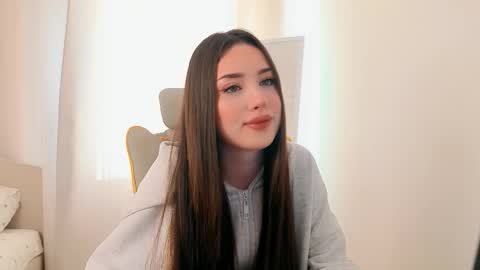 Snapshot of noonespy chatting on 03-23-26, 04:38 Syndney online show from 03-23-26, 04:38