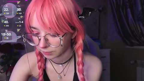 Nora Failure online show from 02-18-25, 11:44