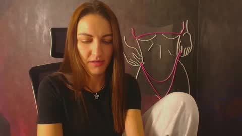 Snapshot of nora_n chatting on 10-08-25, 09:56 Nora online show from 10-08-25, 09:56