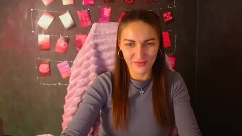 Snapshot of nora_n chatting on 10-22-25, 10:53 Nora online show from 10-22-25, 10:53