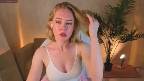 Nora online show from 12-15-25, 08:18