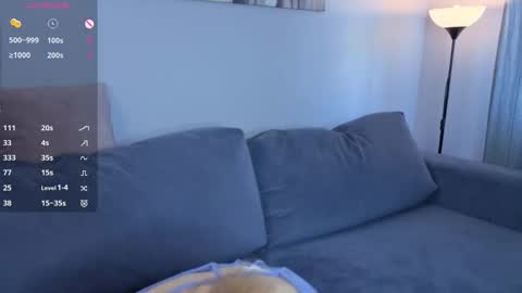 Snapshot of noradunn chatting on 09-11-25, 10:37 Elina online show from 09-11-25, 10:37