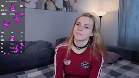 Elina online show from 10-23-25, 10:25