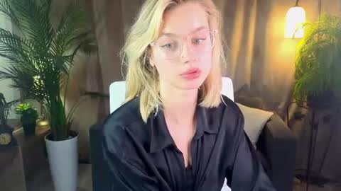 Nora online show from 07-28-26, 12:48