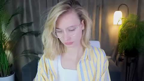 Nora online show from 07-30-26, 07:29