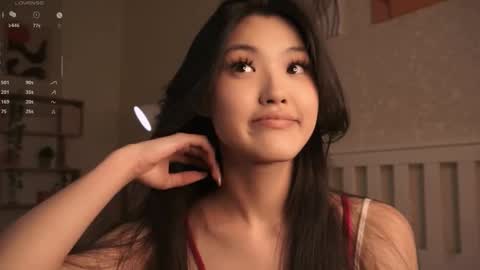 Snapshot of noreenbeckey chatting on 10-08-25, 07:17 Nore online show from 10-08-25, 07:17