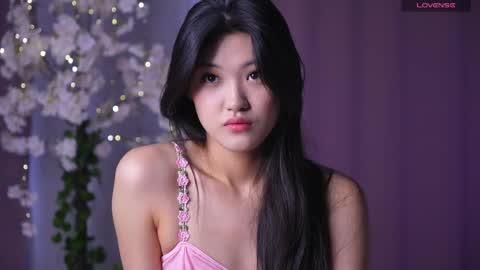 Snapshot of noreenbeckey chatting on 05-30-26, 08:33 Nore online show from 05-30-26, 08:33