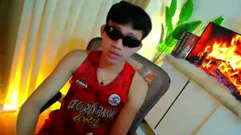 Snapshot of noregrets4moriel_ chatting on 05-27-26, 10:40 Hi im ariel online show from 05-27-26, 10:40