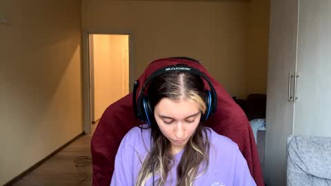 Elena online show from 04-07-26, 01:00