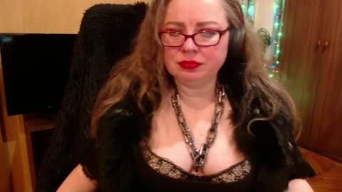 Snapshot of norma_gin chatting on 12-03-24, 11:02 miss Tress online show from 12-03-24, 11:02