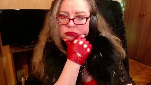 Snapshot of norma_gin chatting on 12-24-24, 08:05 miss Tress online show from 12-24-24, 08:05