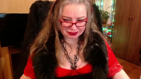 Snapshot of norma_gin chatting on 01-10-25, 12:38 miss Tress online show from 01-10-25, 12:38