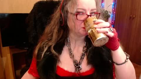 Snapshot of norma_gin chatting on 01-11-25, 09:25 miss Tress online show from 01-11-25, 09:25