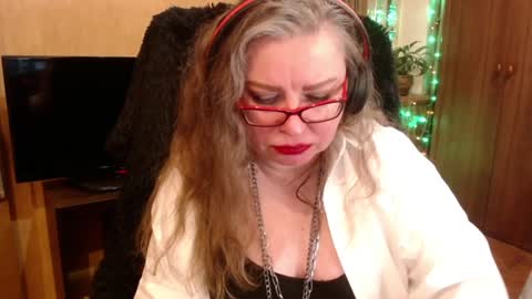 Snapshot of norma_gin chatting on 02-08-25, 01:43 miss Tress online show from 02-08-25, 01:43