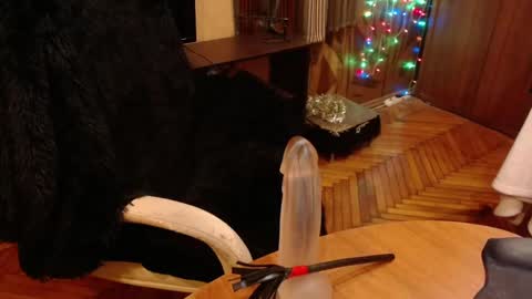 Snapshot of norma_gin chatting on 02-13-25, 02:45 miss Tress online show from 02-13-25, 02:45
