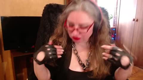 Snapshot of norma_gin chatting on 03-09-25, 07:34 miss Tress online show from 03-09-25, 07:34
