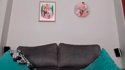 Snapshot of normalito42 chatting on 01-08-26, 12:29 NORMALITO online show from 01-08-26, 12:29