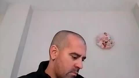 Snapshot of normalito42 chatting on 01-13-26, 12:32 NORMALITO online show from 01-13-26, 12:32